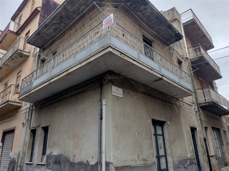 casa indipendente in vendita a Lentini