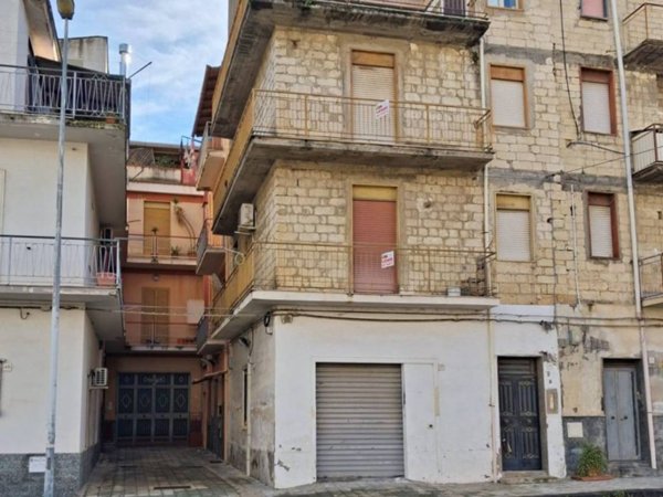 casa indipendente in vendita a Lentini