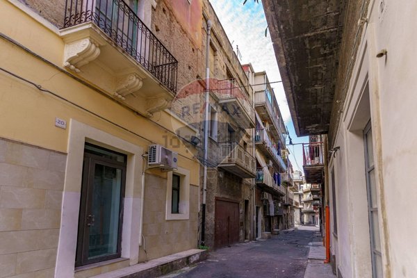 casa indipendente in vendita a Lentini