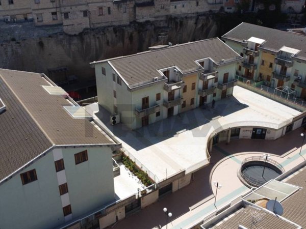 negozio in vendita a Lentini