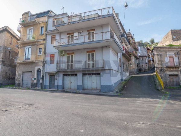 casa indipendente in vendita a Lentini