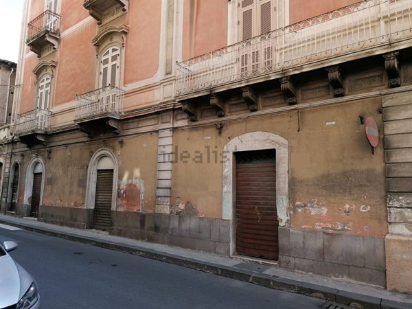 locale di sgombero in vendita a Lentini