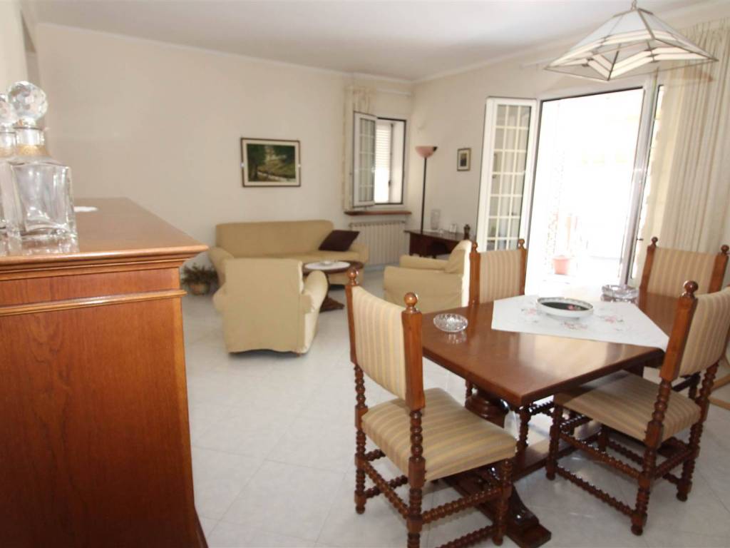 casa indipendente in vendita a Lentini