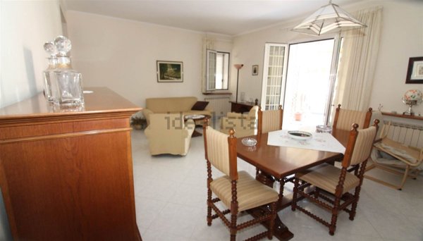 casa indipendente in vendita a Lentini