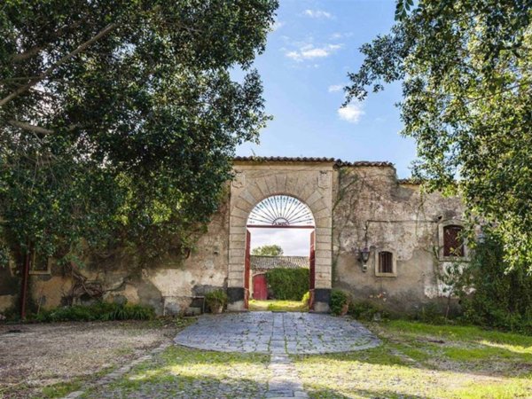 casa indipendente in vendita a Lentini