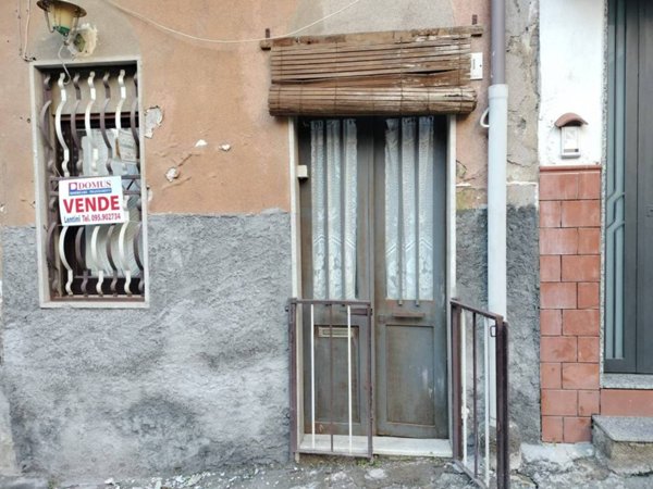 casa indipendente in vendita a Lentini