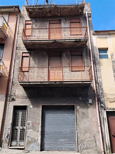 casa indipendente in vendita a Lentini