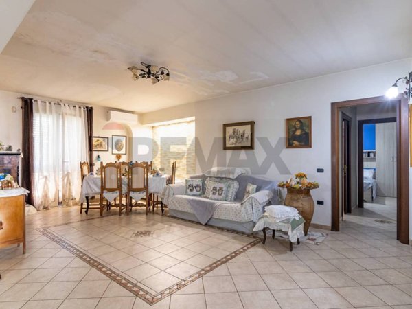 casa indipendente in vendita a Lentini