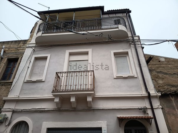 casa indipendente in vendita a Lentini