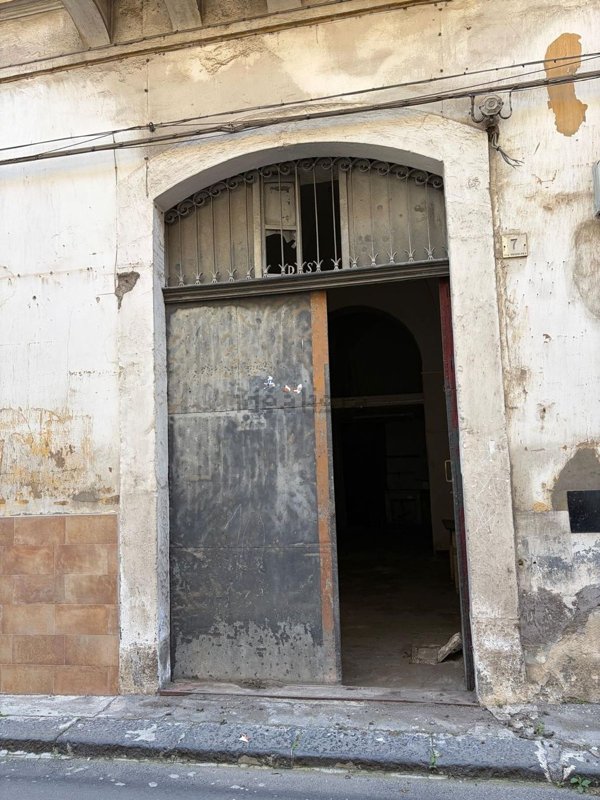 locale di sgombero in vendita a Lentini