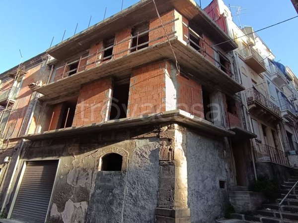 casa indipendente in vendita a Lentini