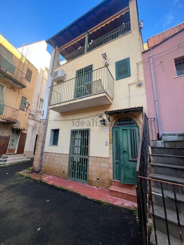 casa indipendente in vendita a Lentini