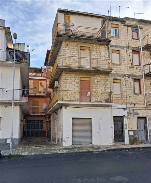 casa indipendente in vendita a Lentini