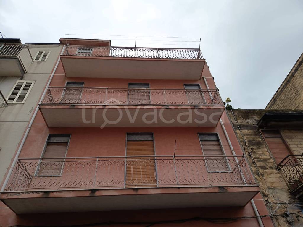 casa indipendente in vendita a Lentini