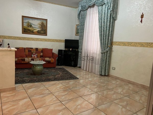 casa indipendente in vendita a Lentini