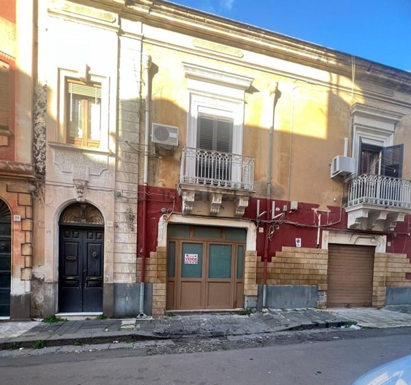 casa indipendente in vendita a Lentini