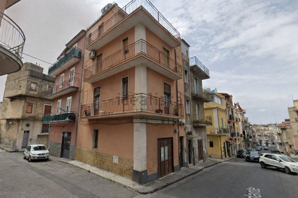 casa indipendente in vendita a Lentini