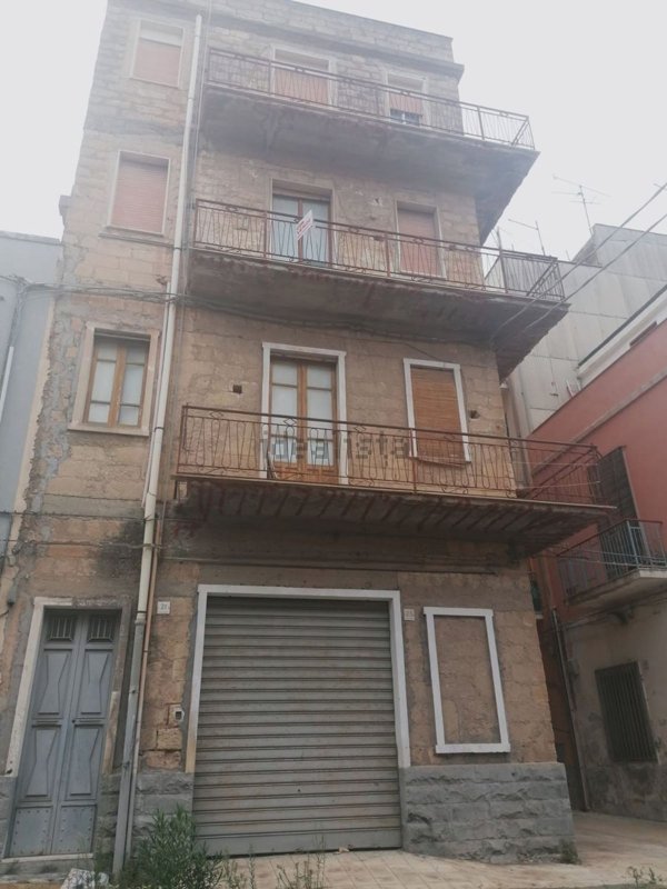 casa indipendente in vendita a Lentini