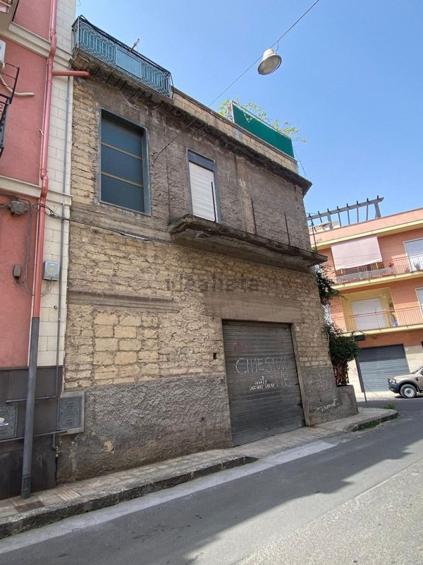 quadrivano in vendita a Lentini