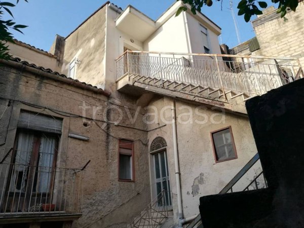 casa indipendente in vendita a Lentini