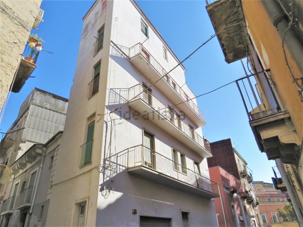 casa indipendente in vendita a Lentini