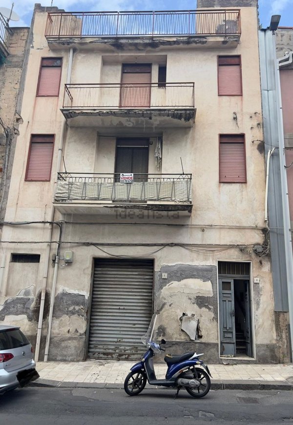 casa indipendente in vendita a Lentini