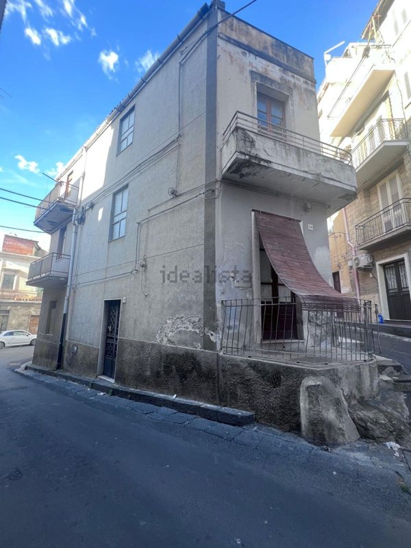 casa indipendente in vendita a Lentini