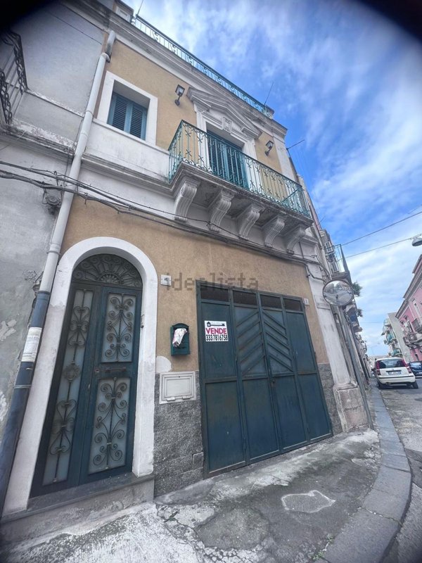 casa indipendente in vendita a Lentini