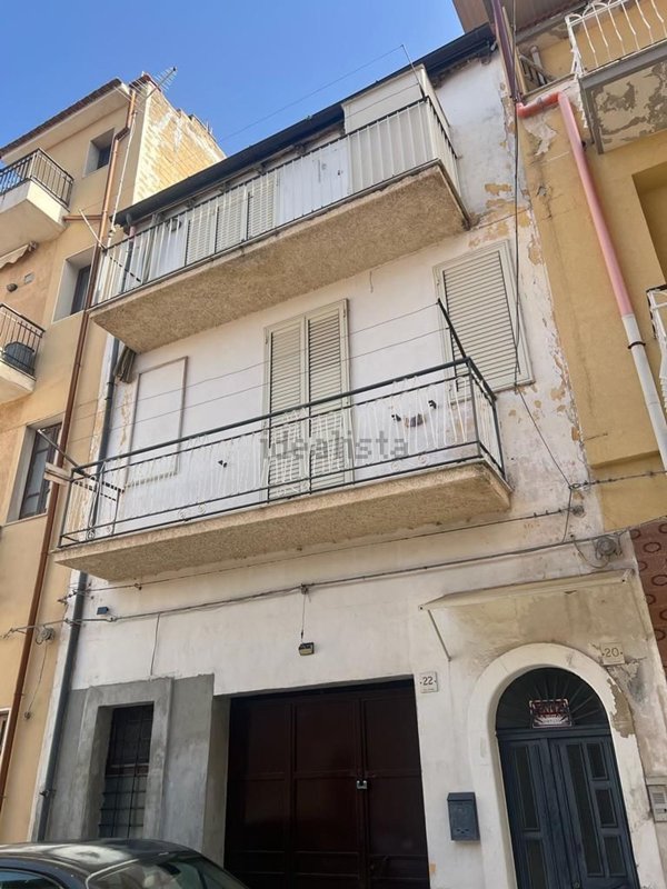 casa indipendente in vendita a Lentini