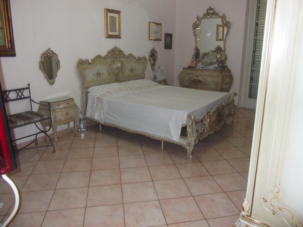casa indipendente in vendita a Lentini