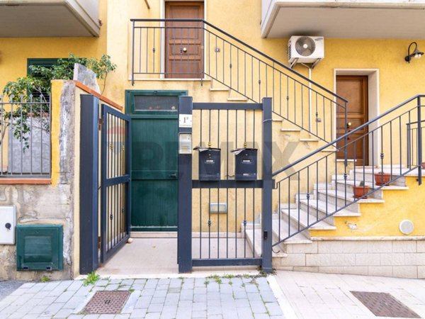 casa indipendente in vendita a Lentini