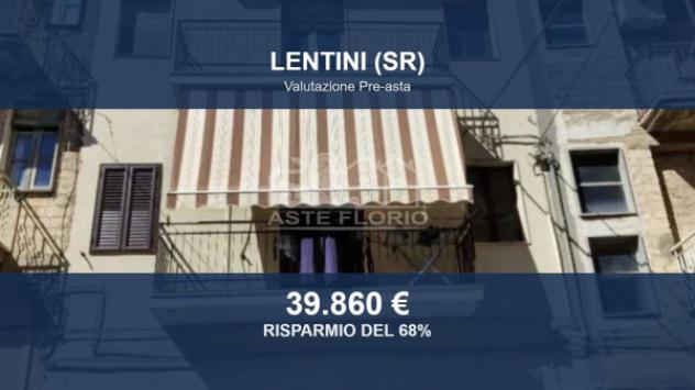 casa indipendente in vendita a Lentini