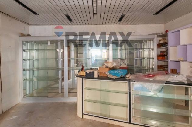 locale commerciale in vendita a Lentini