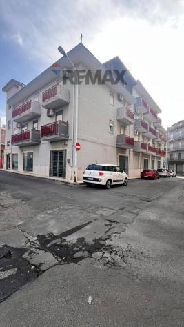locale commerciale in vendita a Lentini