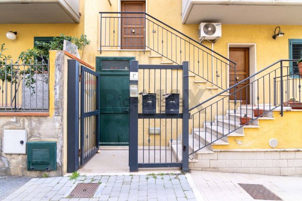 casa semindipendente in vendita a Lentini