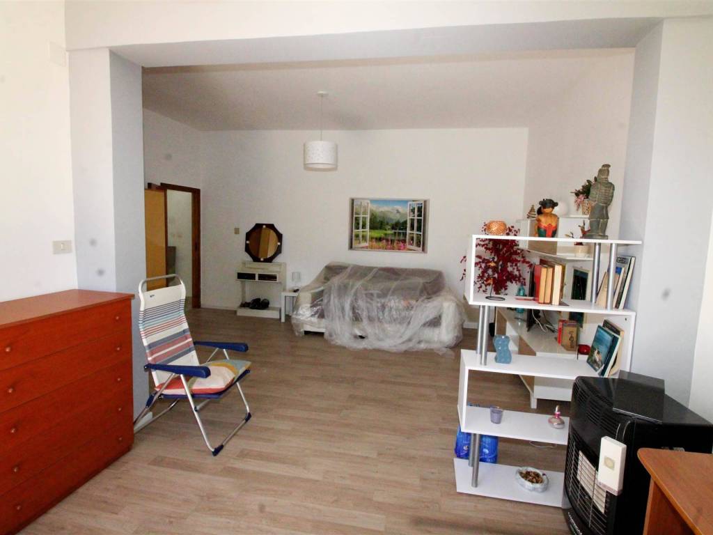 casa indipendente in vendita a Lentini