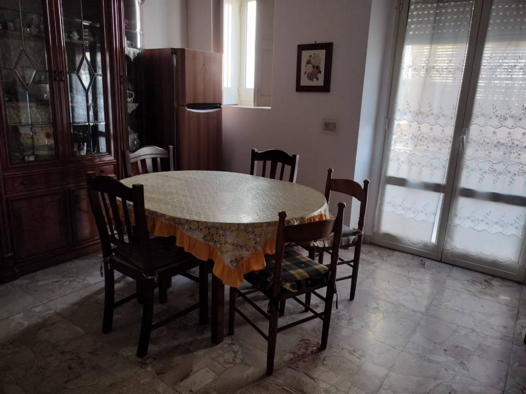 casa indipendente in vendita a Lentini