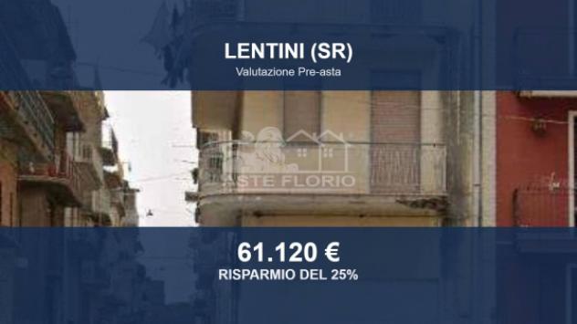 casa indipendente in vendita a Lentini