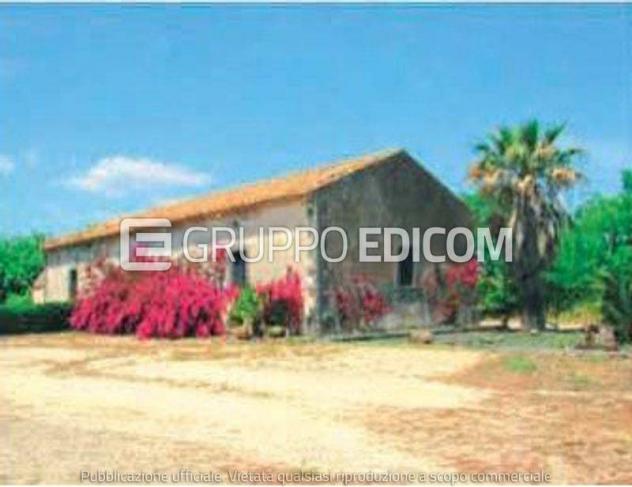 locale commerciale in vendita a Lentini