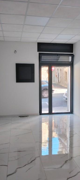 locale commerciale in vendita a Lentini