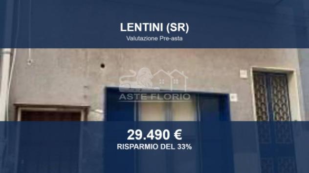 casa indipendente in vendita a Lentini