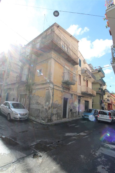 casa indipendente in vendita a Lentini