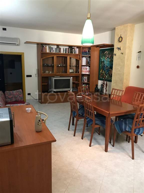casa indipendente in vendita a Lentini
