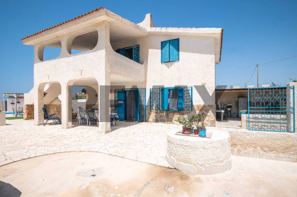 casa indipendente in vendita a Lentini