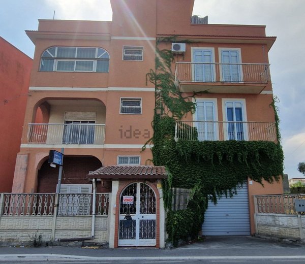 casa indipendente in vendita a Lentini