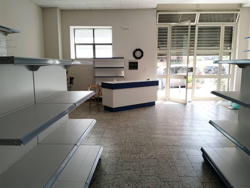 locale commerciale in vendita a Lentini