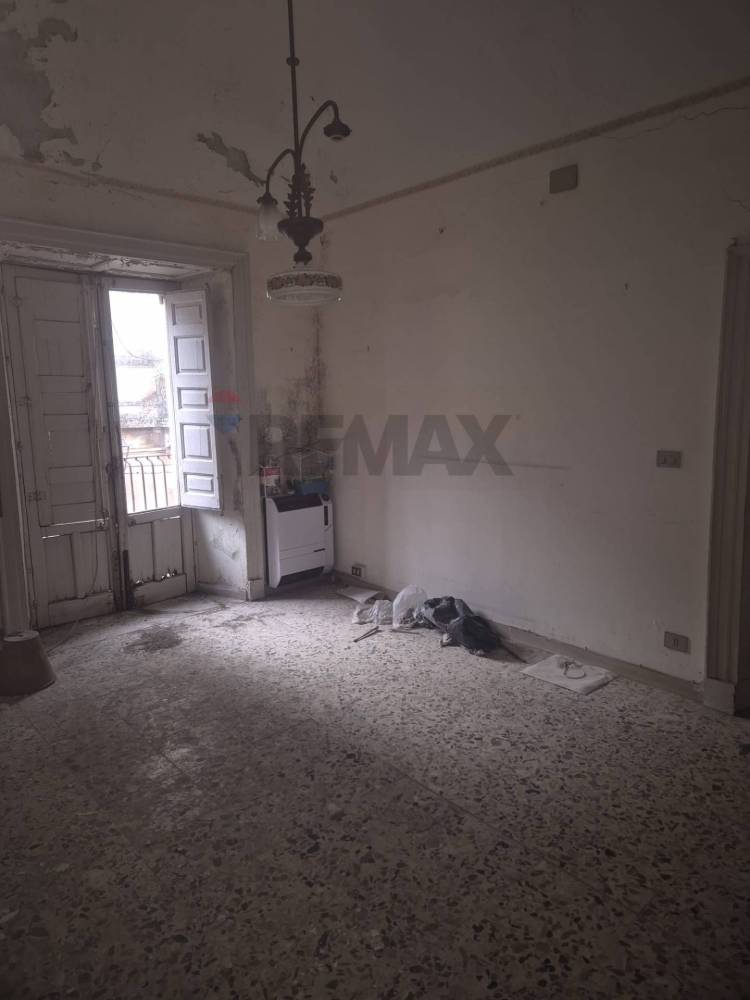 casa indipendente in vendita a Lentini