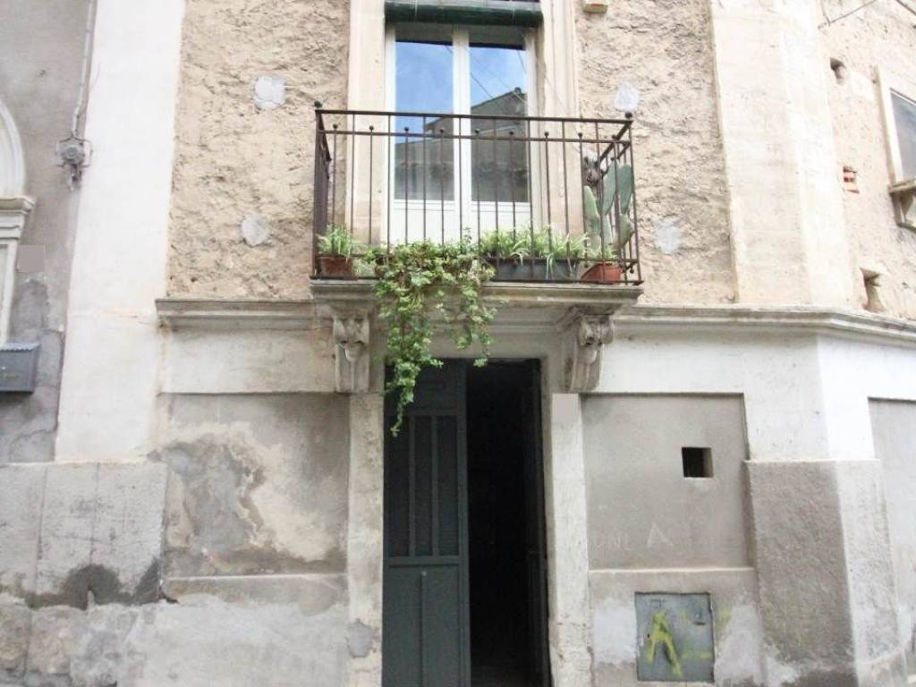 casa indipendente in vendita a Lentini