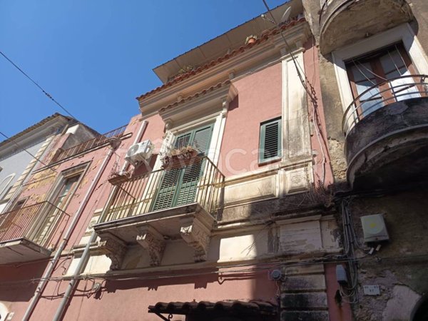 casa indipendente in vendita a Lentini