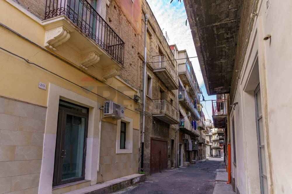 casa indipendente in vendita a Lentini